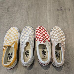 4 pairs of vans low checkered